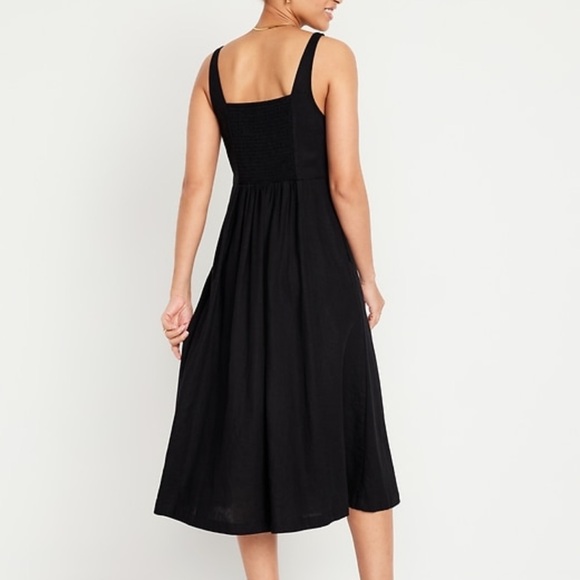 Old navy black linen sundress - Picture 2 of 2